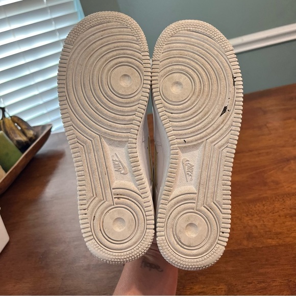 Nike Air Force 1 Low Gold Swoosh white Women’s size 8 - Picture 8 of 10
